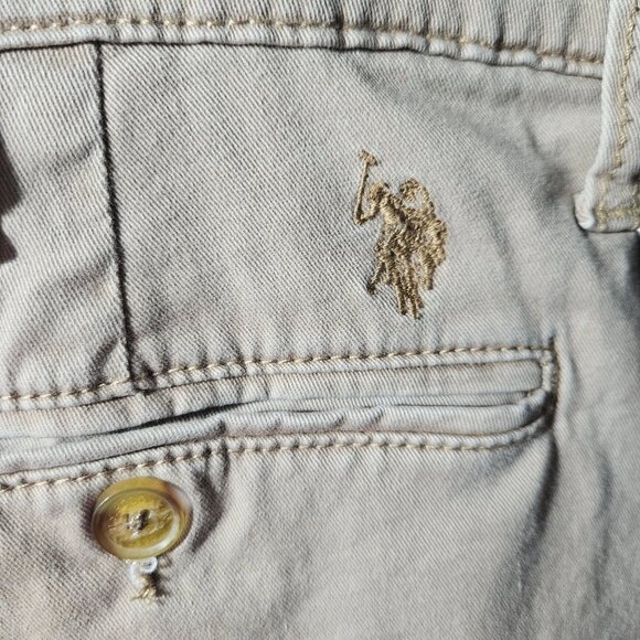 U.S. Polo Assn. Mens Stretch Khaki Shorts W4U Beige With Button & Zip Closure - Picture 7 of 8